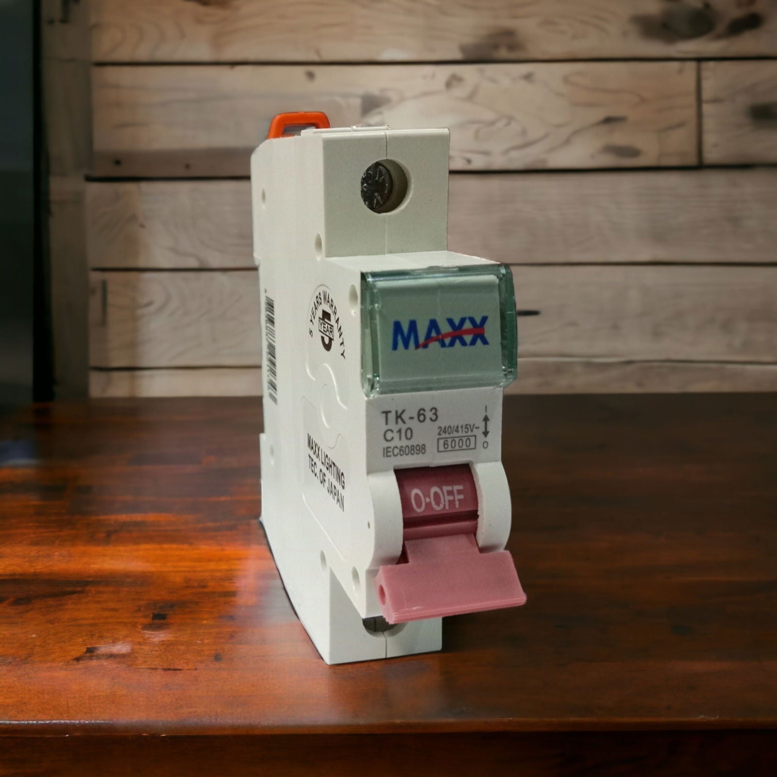 MAXX Solar Cutoff  Circuit Breaker - Single Pole - Zam Zam Store