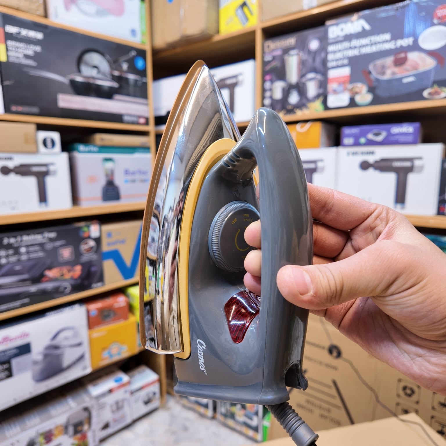 Cosmos 460 Watt Energy Saver Electric Iron – Indonesia Imported - Zam Zam Store